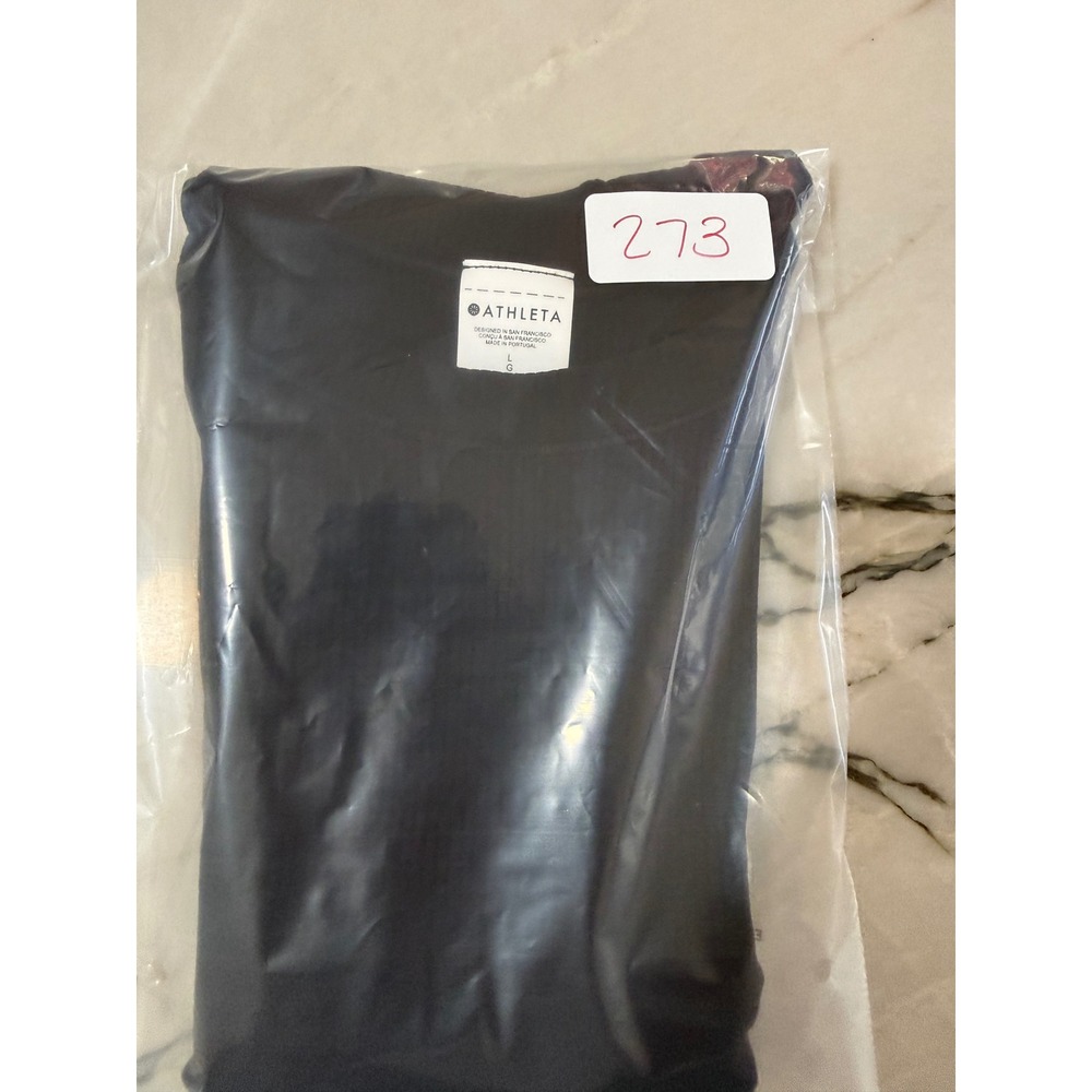 Women's Athleta Renew Seamless Muscle Tank Black Ribbed Top Size Large NWT - Picture 8 of 8